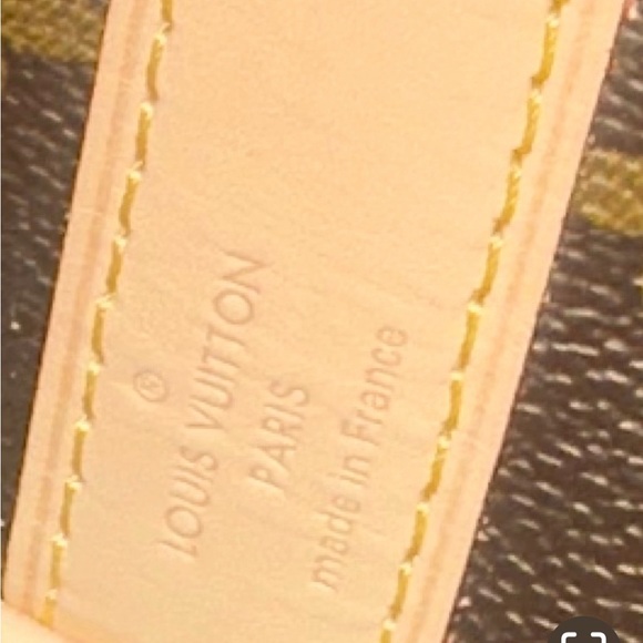 Louis Vuitton Monogram Keepall Size 50 Travel Duffle Bag - Picture 11 of 16